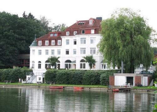 See Schlosshotel Am Kellersee Ойтін Екстер'єр фото