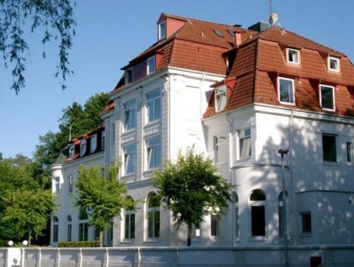 See Schlosshotel Am Kellersee Ойтін Екстер'єр фото